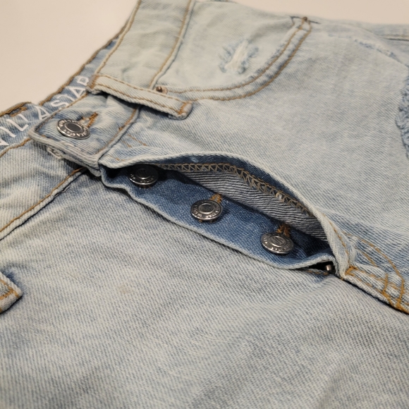 Vanilla Sky Distressed Vintage High Rise Size 5 Shorts BNWOT - Picture 4 of 7